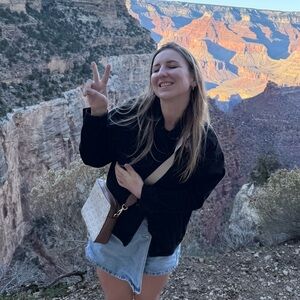 Meet your Posher, Natalia